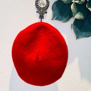 BERET Red 👩‍🎨♥️ NEW